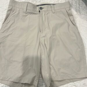 Southern Tide golf shorts (Men’s S)